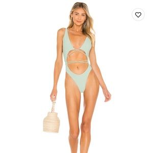Camila Coelho Nadalia One Piece: XS, Mint. Never Worn.